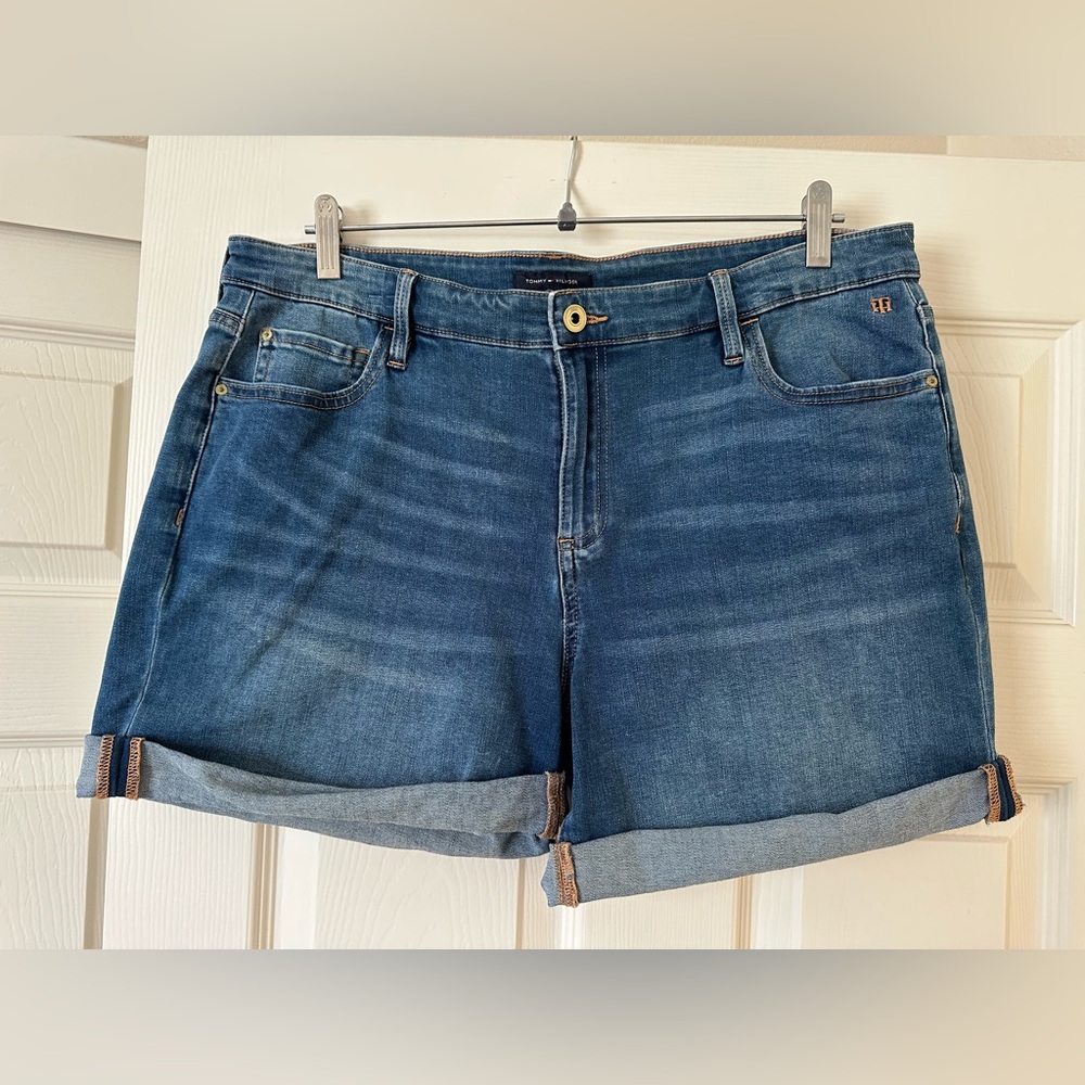 Tommy Hilfiger jean shorts
